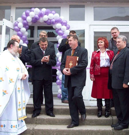 Гусятин, 26.09.08, відкриття книгарні "Знахідка"